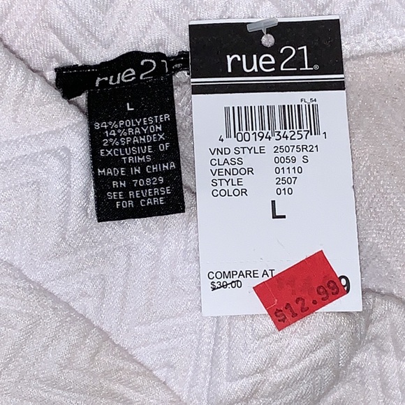 Rue21 Mini Skirt, NWT, Size Large, White - Picture 3 of 7